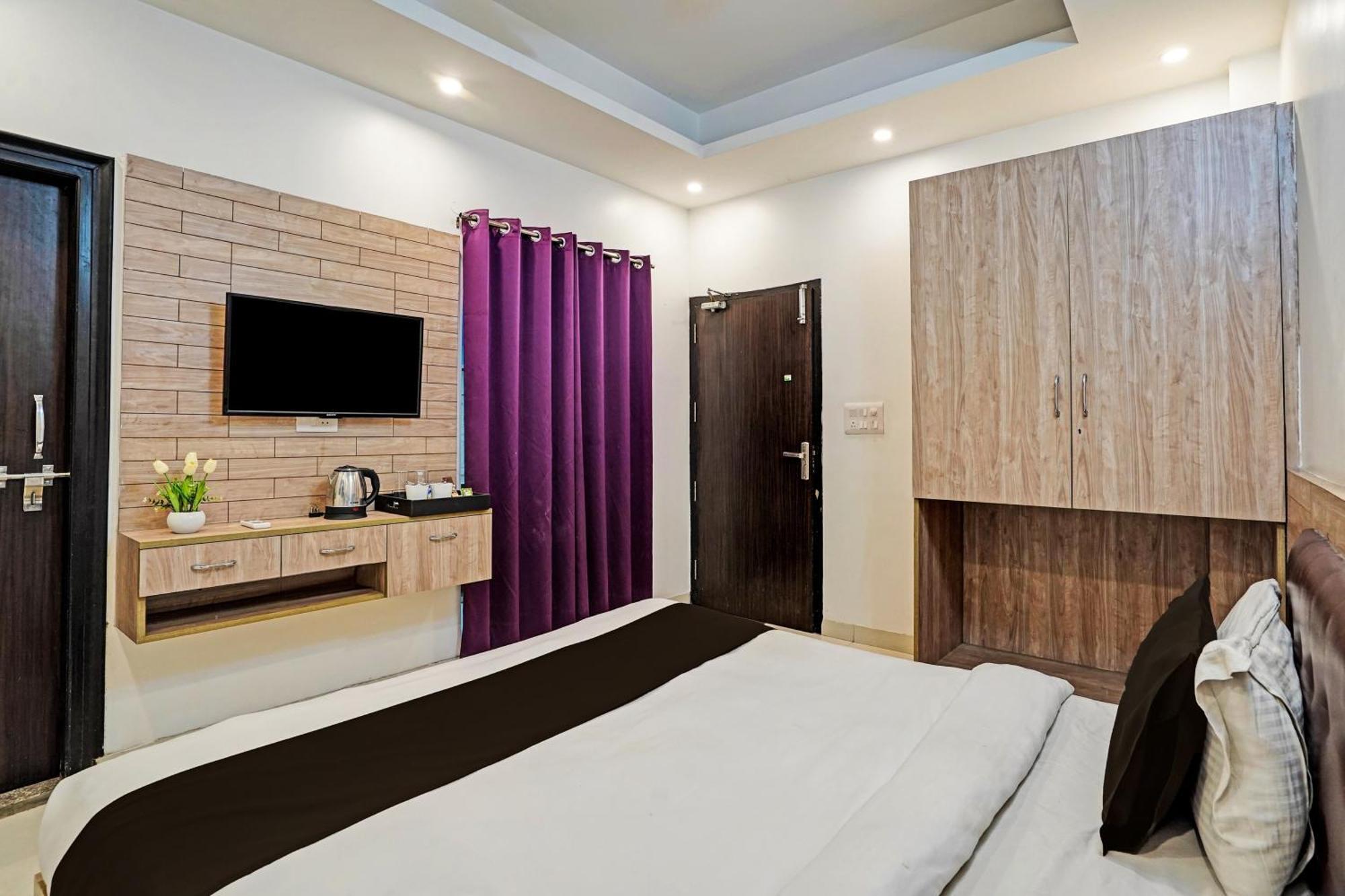 Hotel O Babil Palace Near Omaxe Celebration Mall Gurgaon Zewnętrze zdjęcie